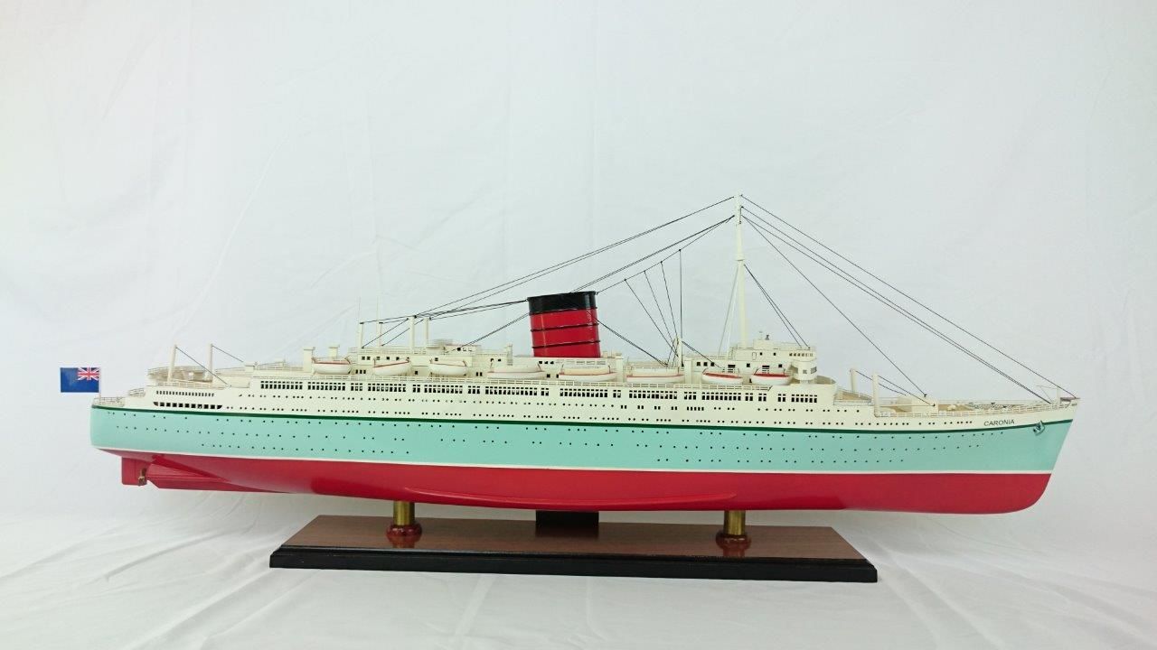 2060-12206-RMS-Caronia-model-boat