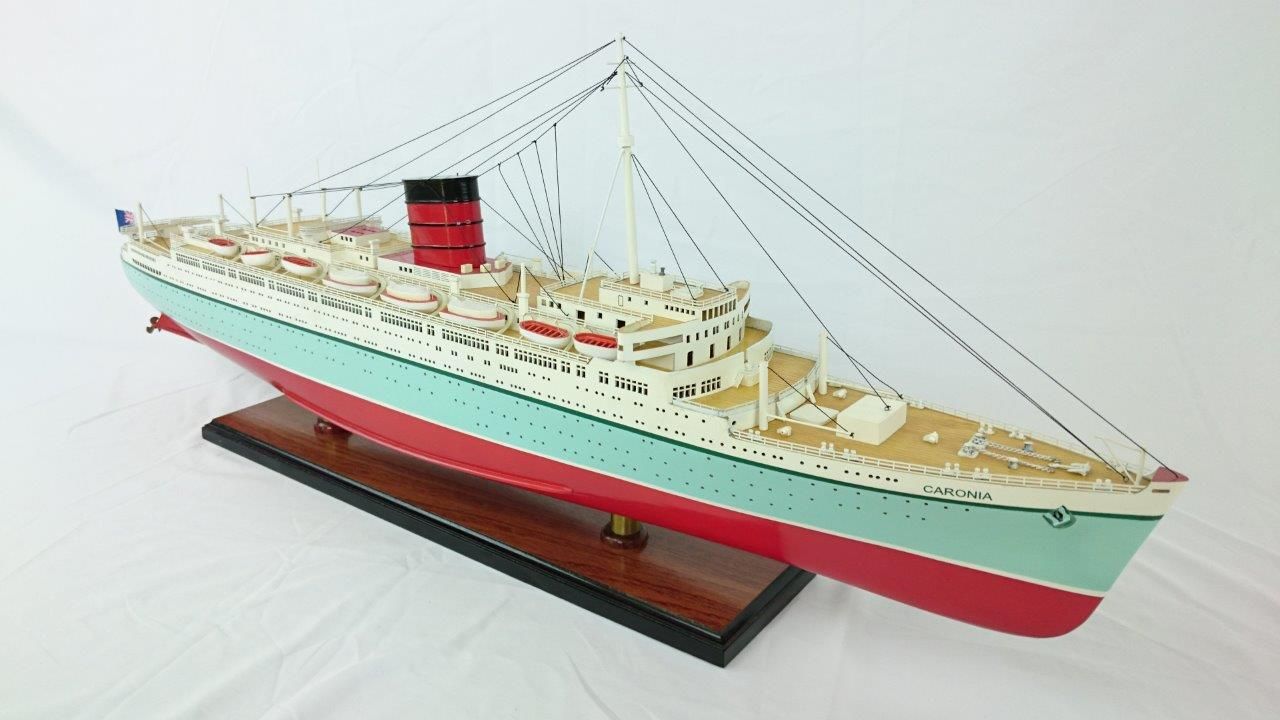 2060-12208-RMS-Caronia-model-boat