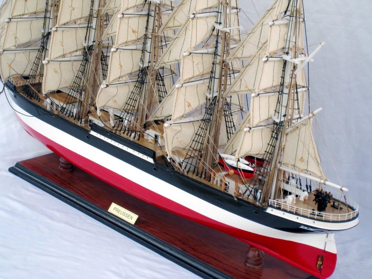 2086-12587-Preussen-Model-Boat
