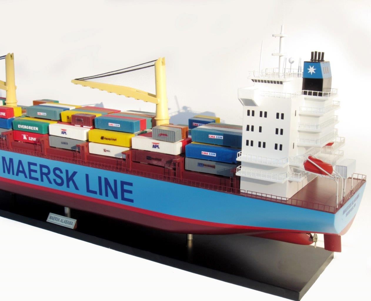 2455-14052-Maersk-Alabama-Container-Model-Ship