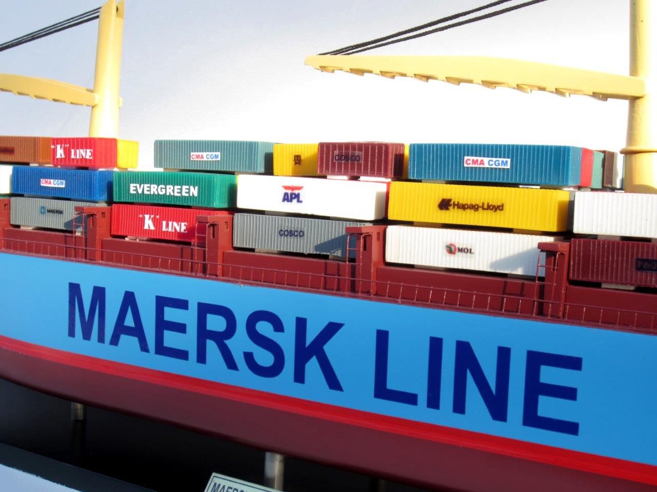 2455-14053-Maersk-Alabama-Container-Model-Ship