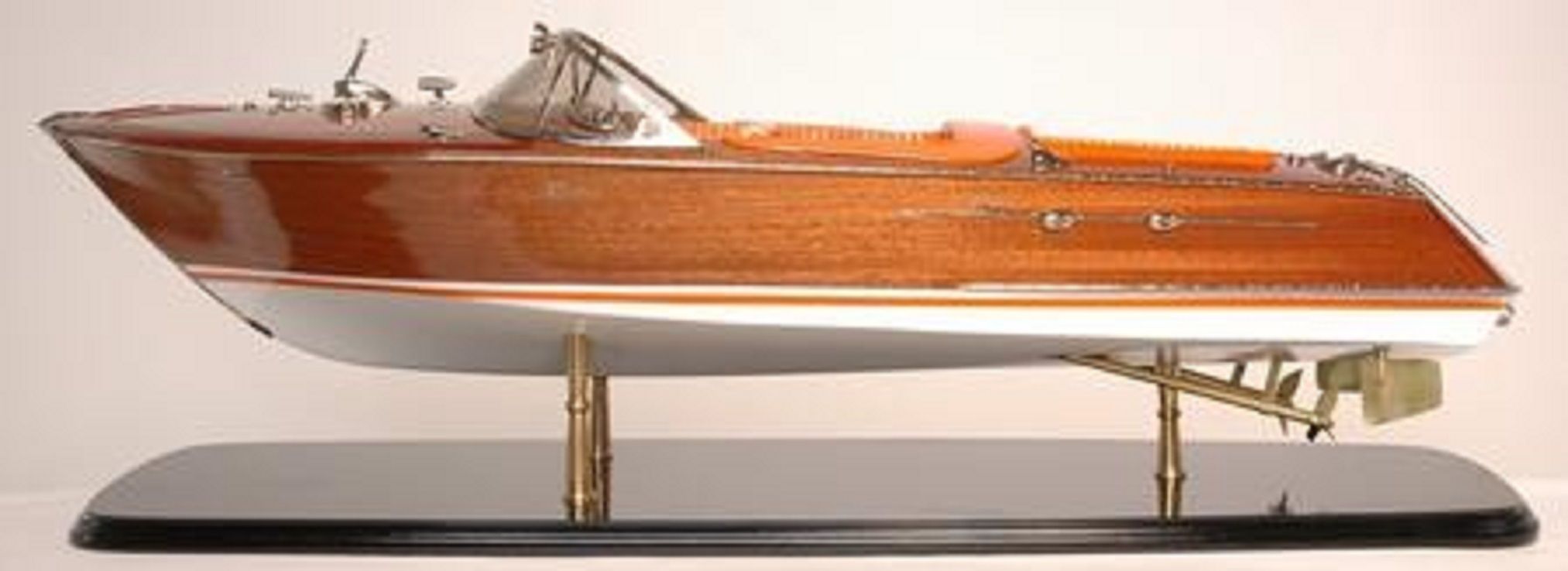 328-7576-Riva-Aquarama-Special-Model-Boat-Premier-Range