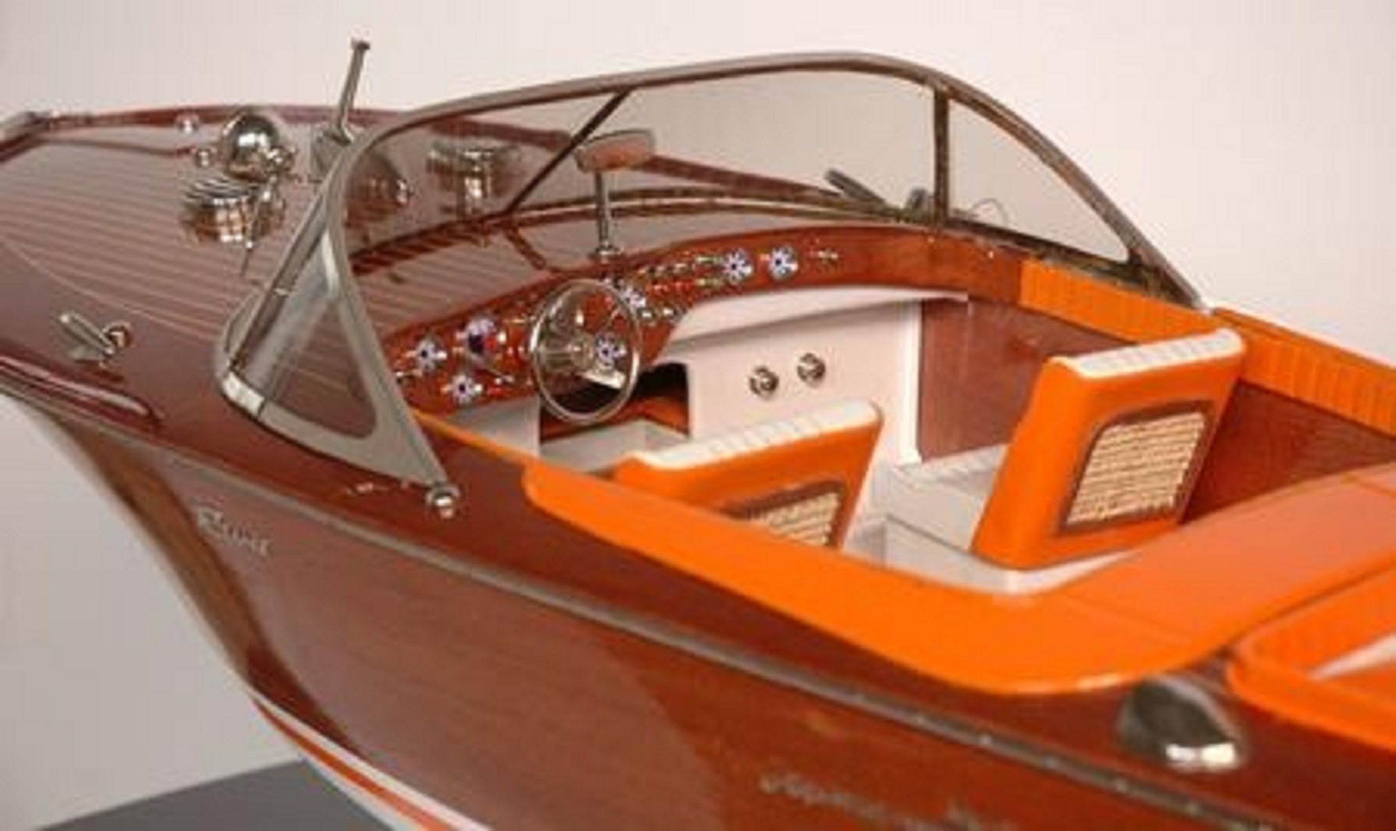 328-7579-Riva-Aquarama-Special-Model-Boat-Premier-Range