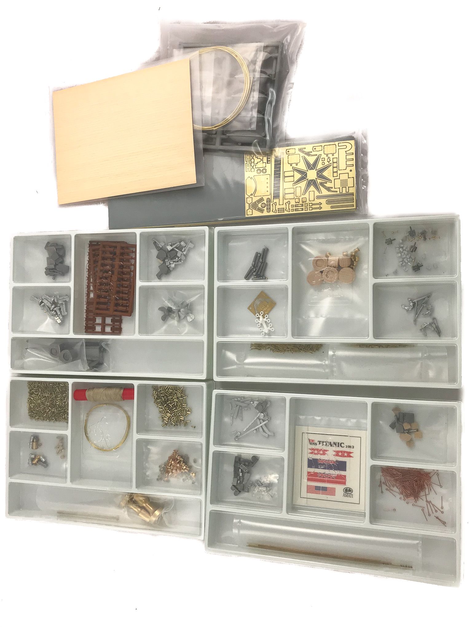 371-12501-RMS-Titanic-3-Model-Ships-Kit-Amati-1606