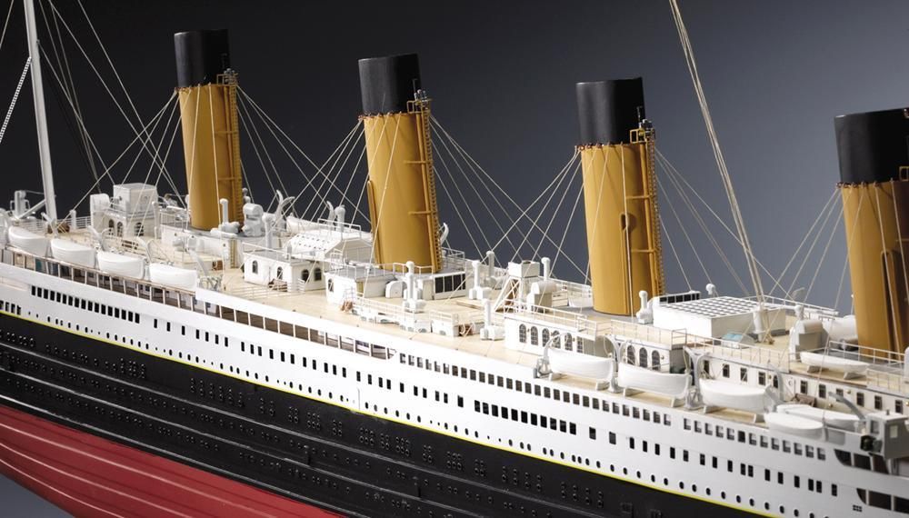 371-14110-RMS-Titanic-3-Model-Ships-Kit-Amati-1606