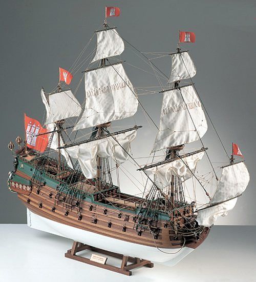 404-8013-Wappen-Von-Hamburg-Model-Ship-Kit