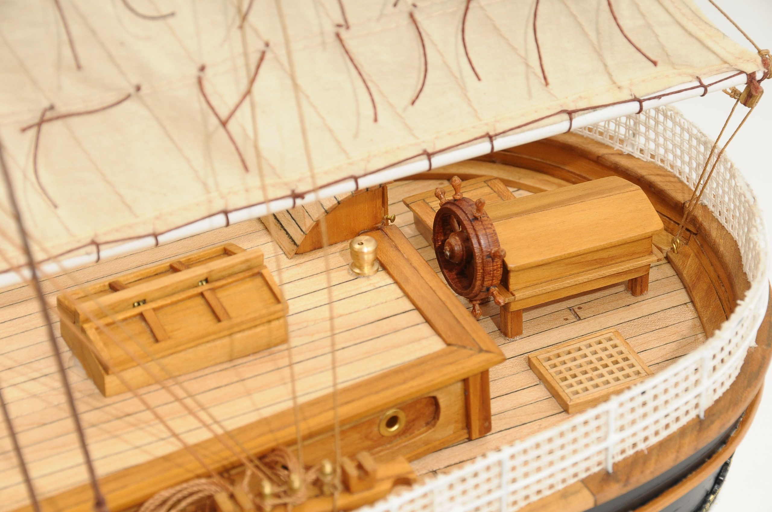 553-8674-Cutty-Sark-model-ship-Premier-Range-scaled-1