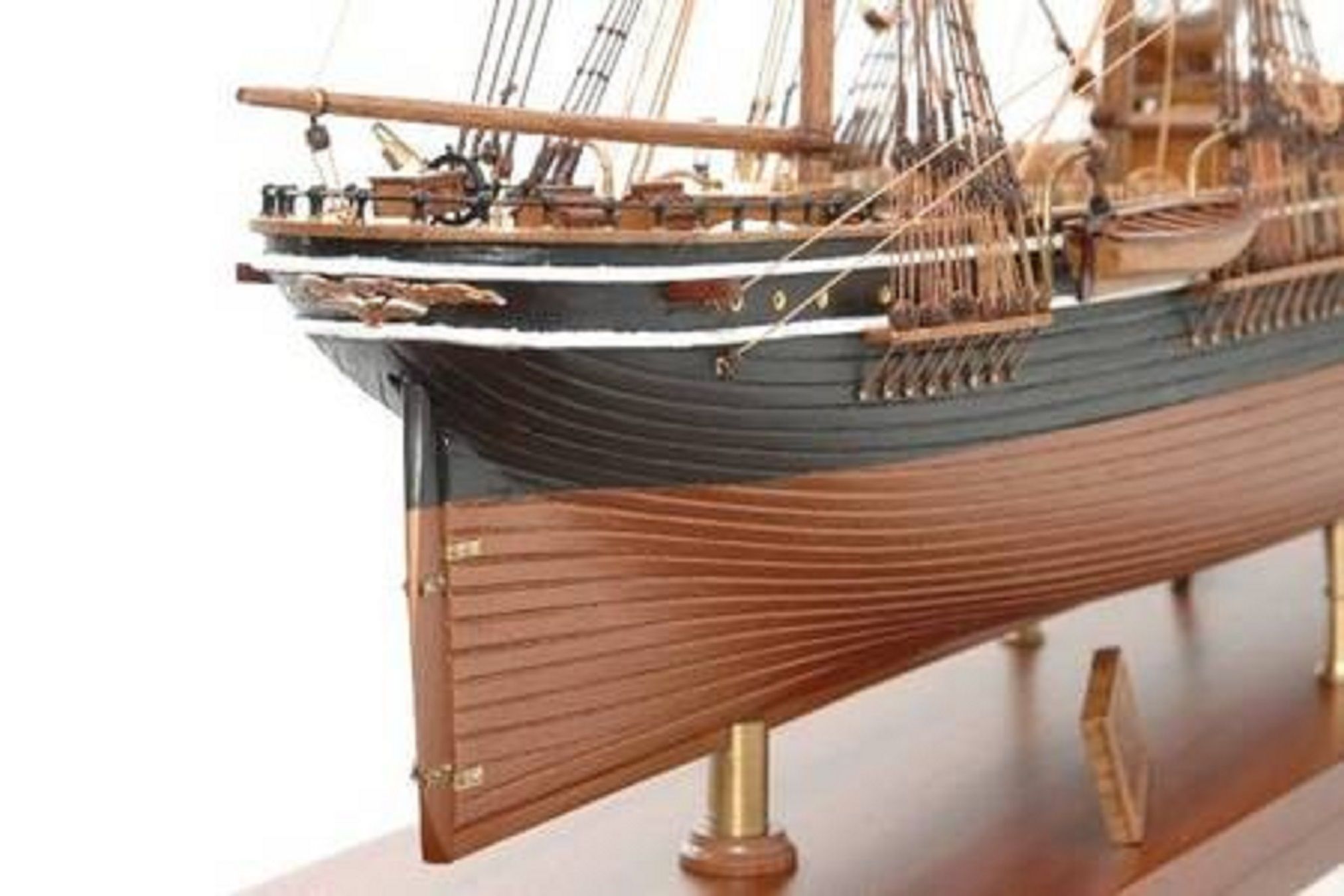 655-7733-Young-America-Model-Ship-Premier-Range