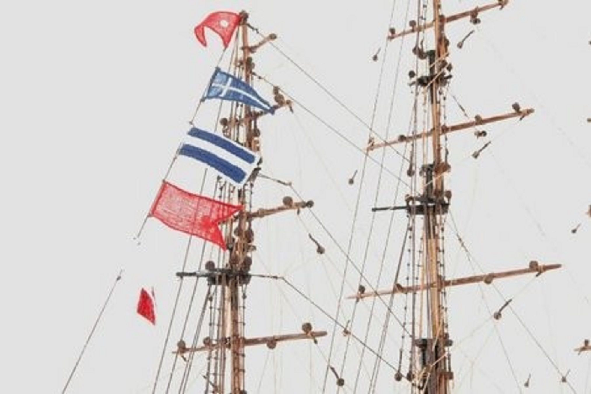 655-7735-Young-America-Model-Ship-Premier-Range