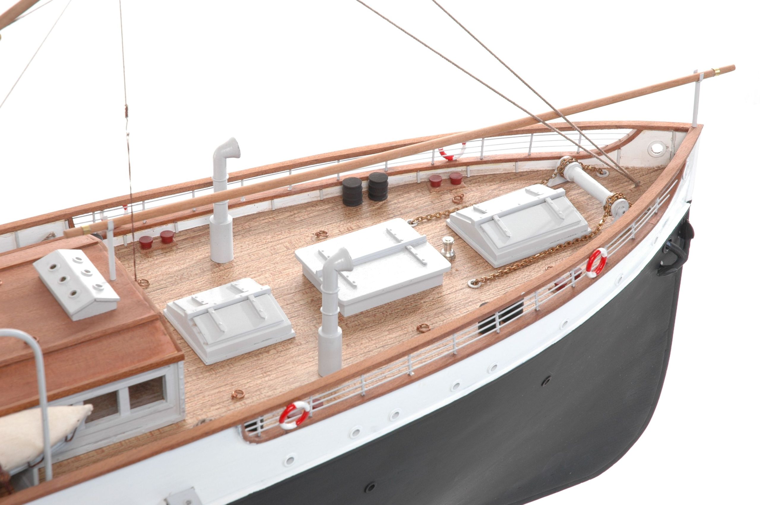 671-6332-G-G-Loudon-Ship-Model-Small-Premier-Range-scaled-1
