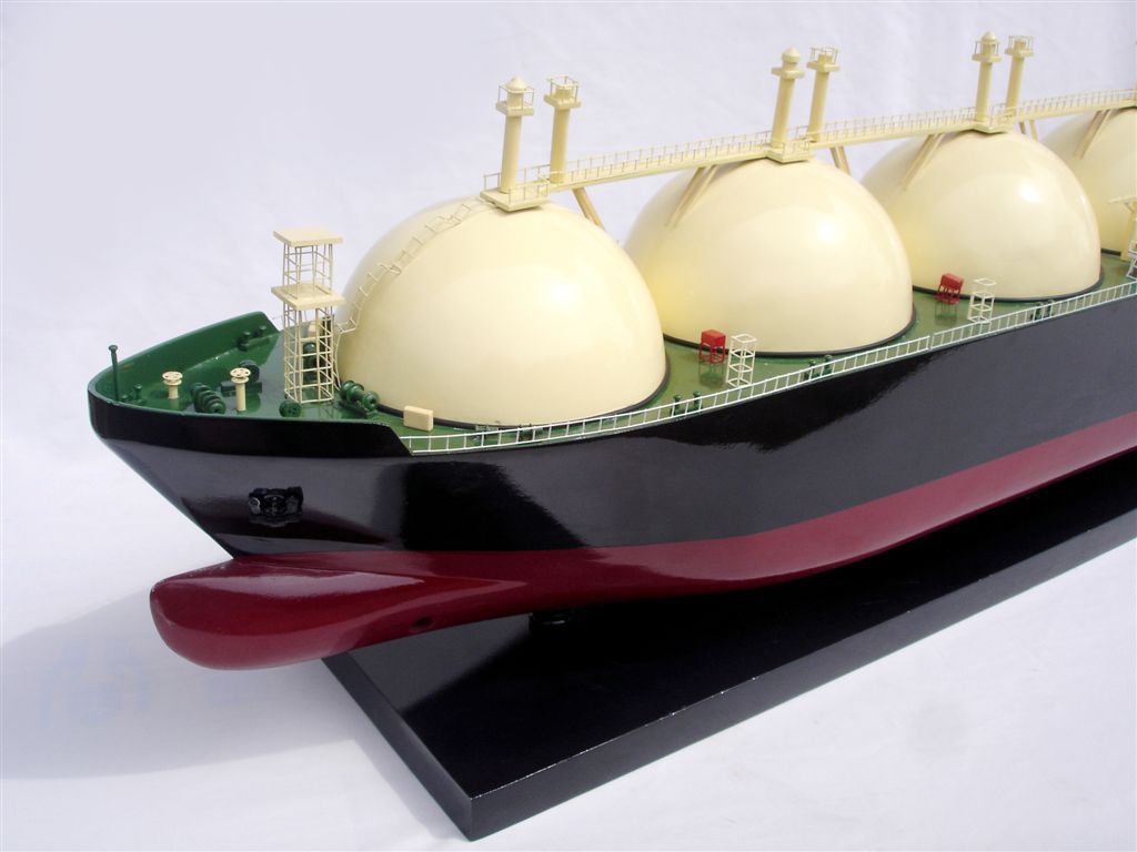 GAS-TANKER-2