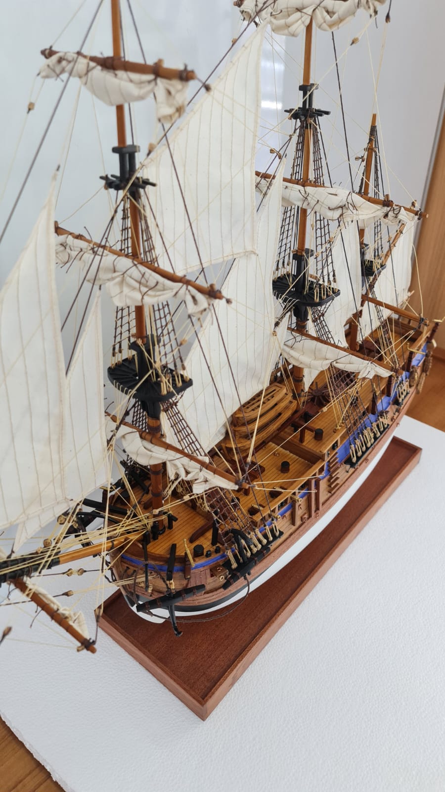HMS-Endeavour-11
