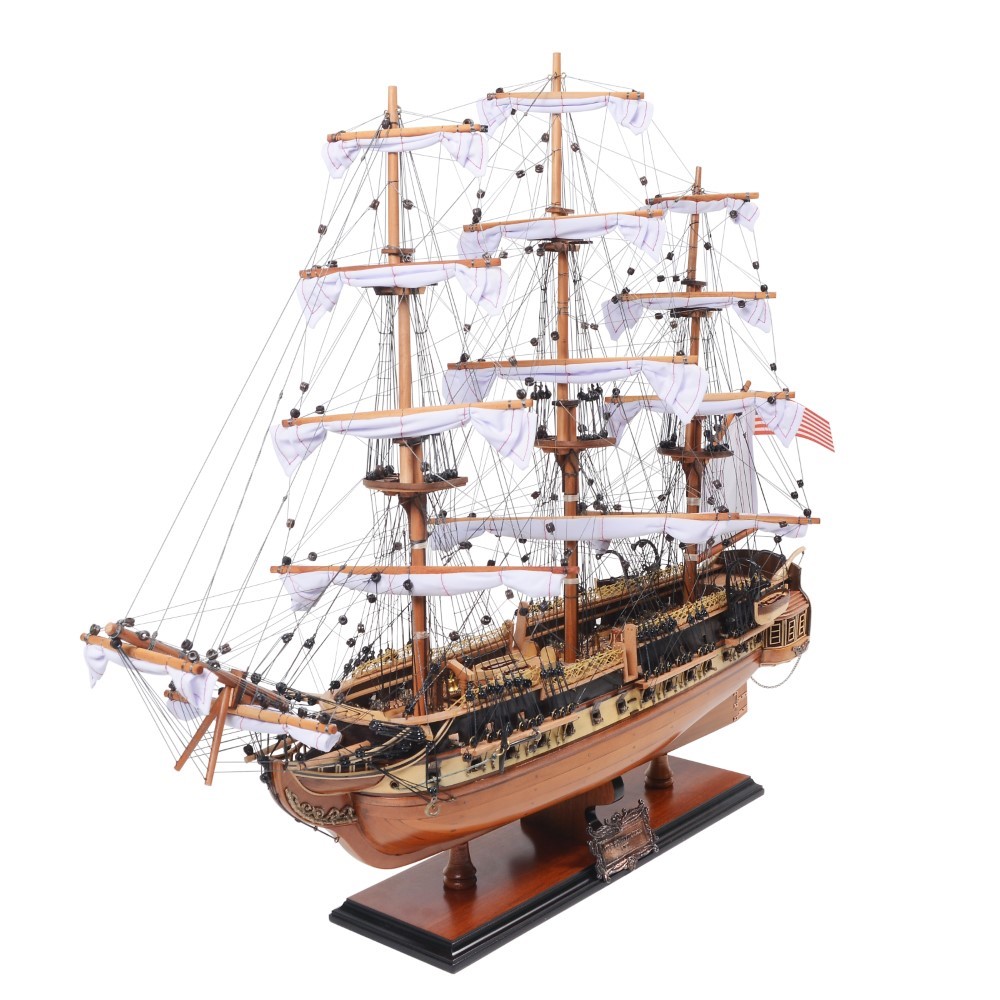 T097-USS-Constitution-Medium-L05