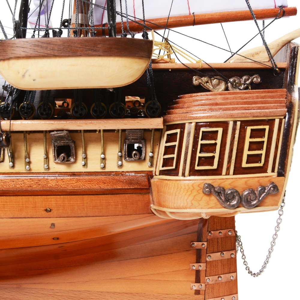 T097-USS-Constitution-Medium-L07