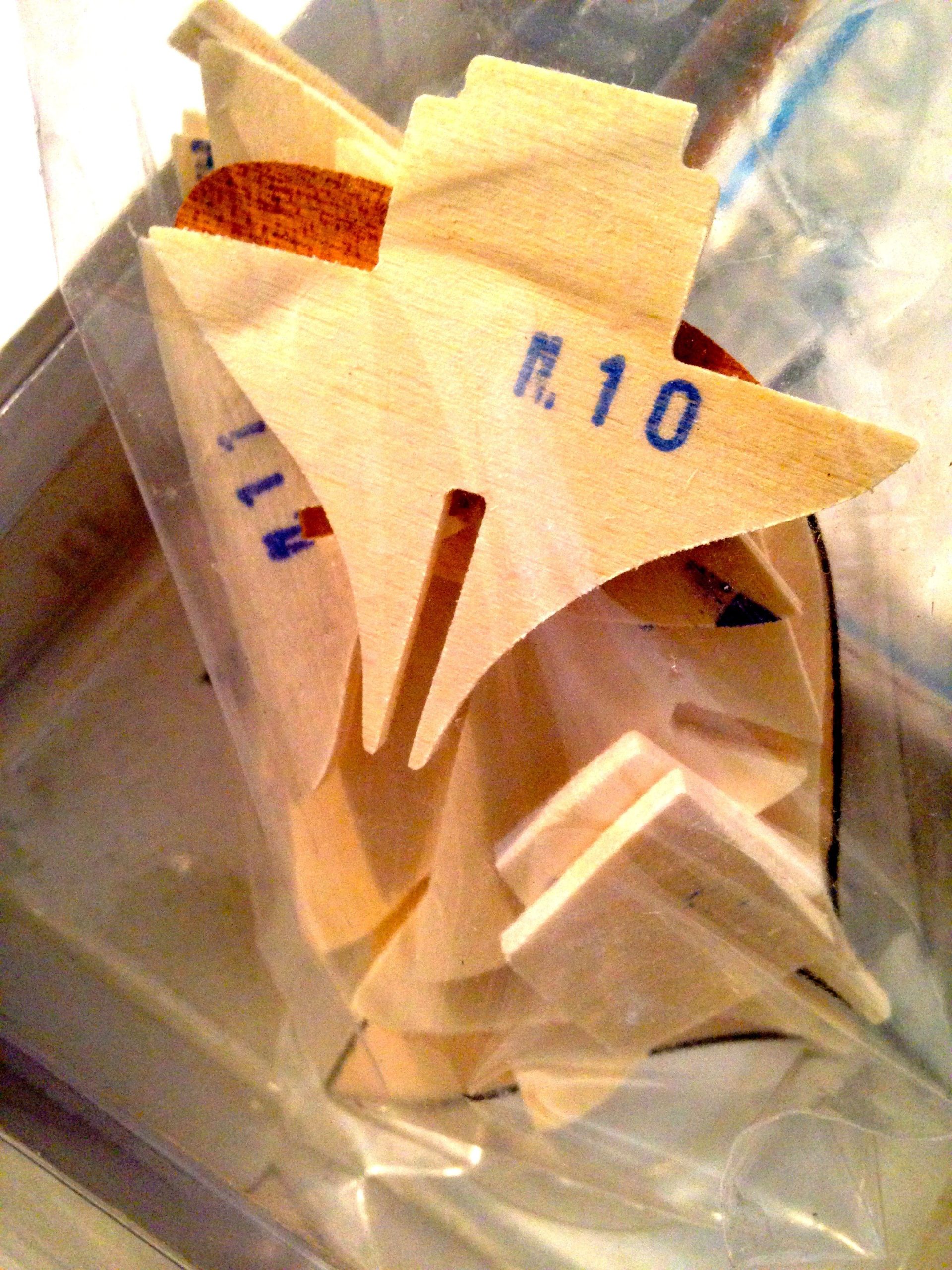 1091-7118-Ranger-Model-Boat-Kit-scaled
