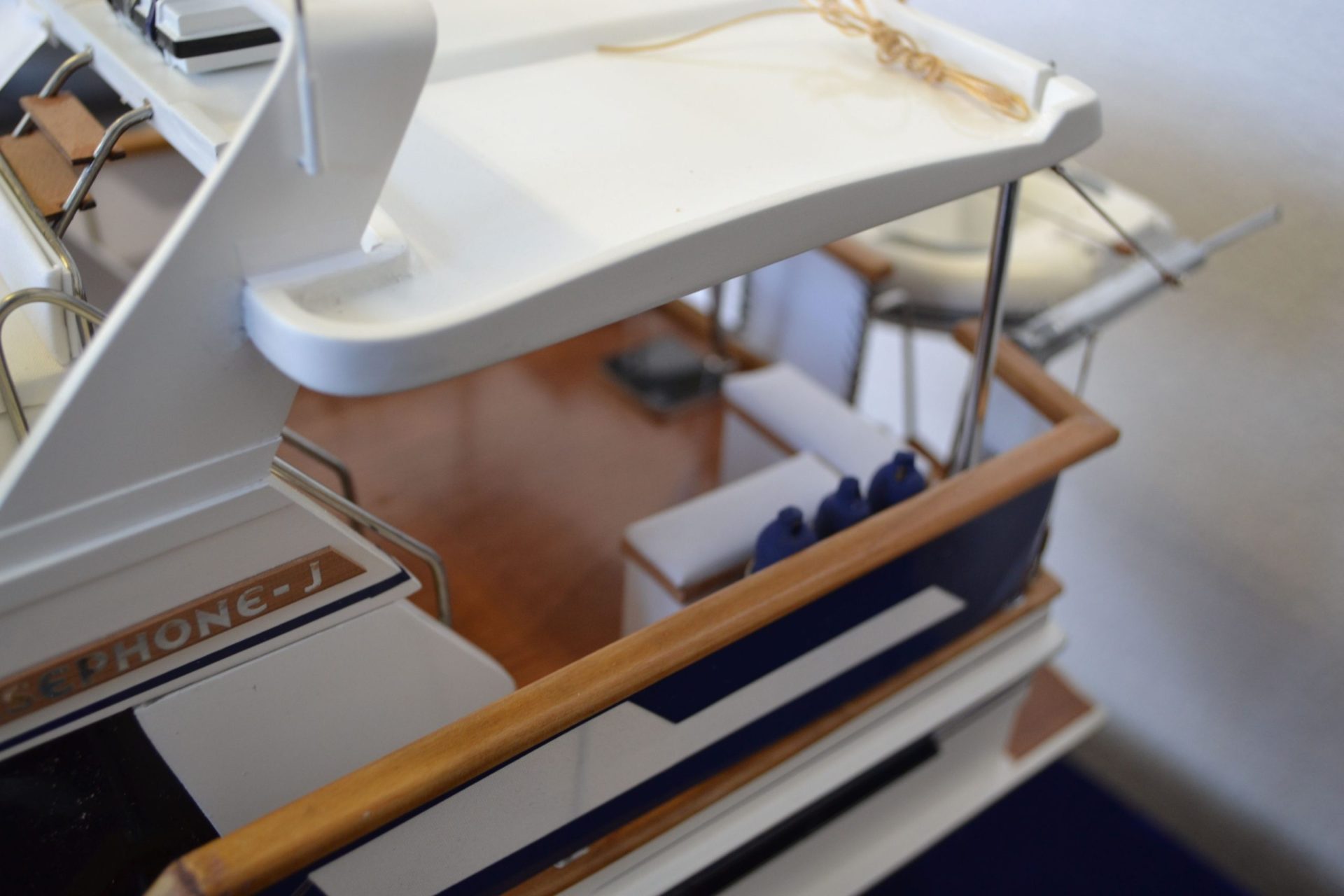 1443-6644-Ocean-Alexander-390-Sundeck-Motor-Yacht-scaled