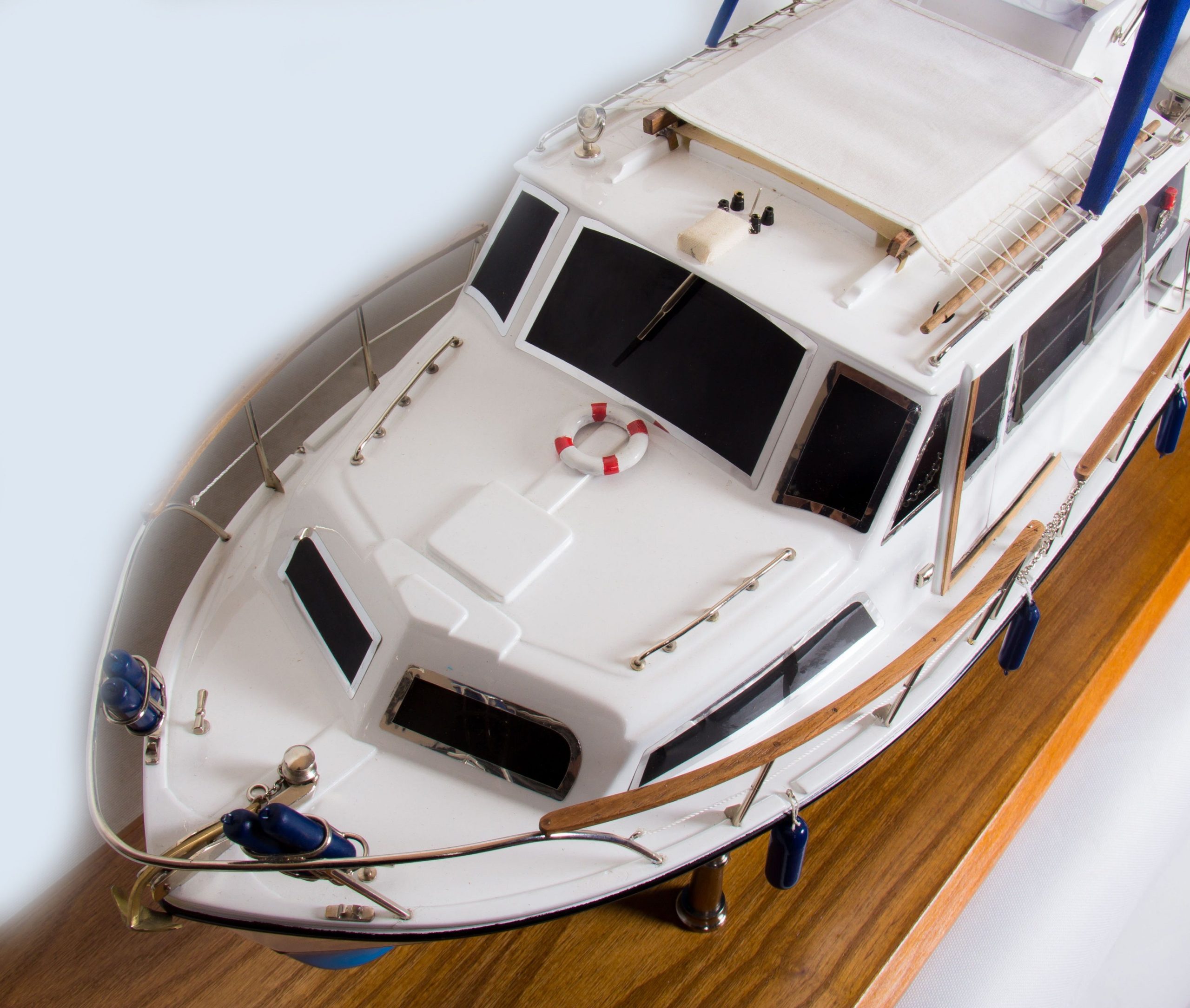 1776-9953-Lady-Penlyric-Model-Boat-scaled