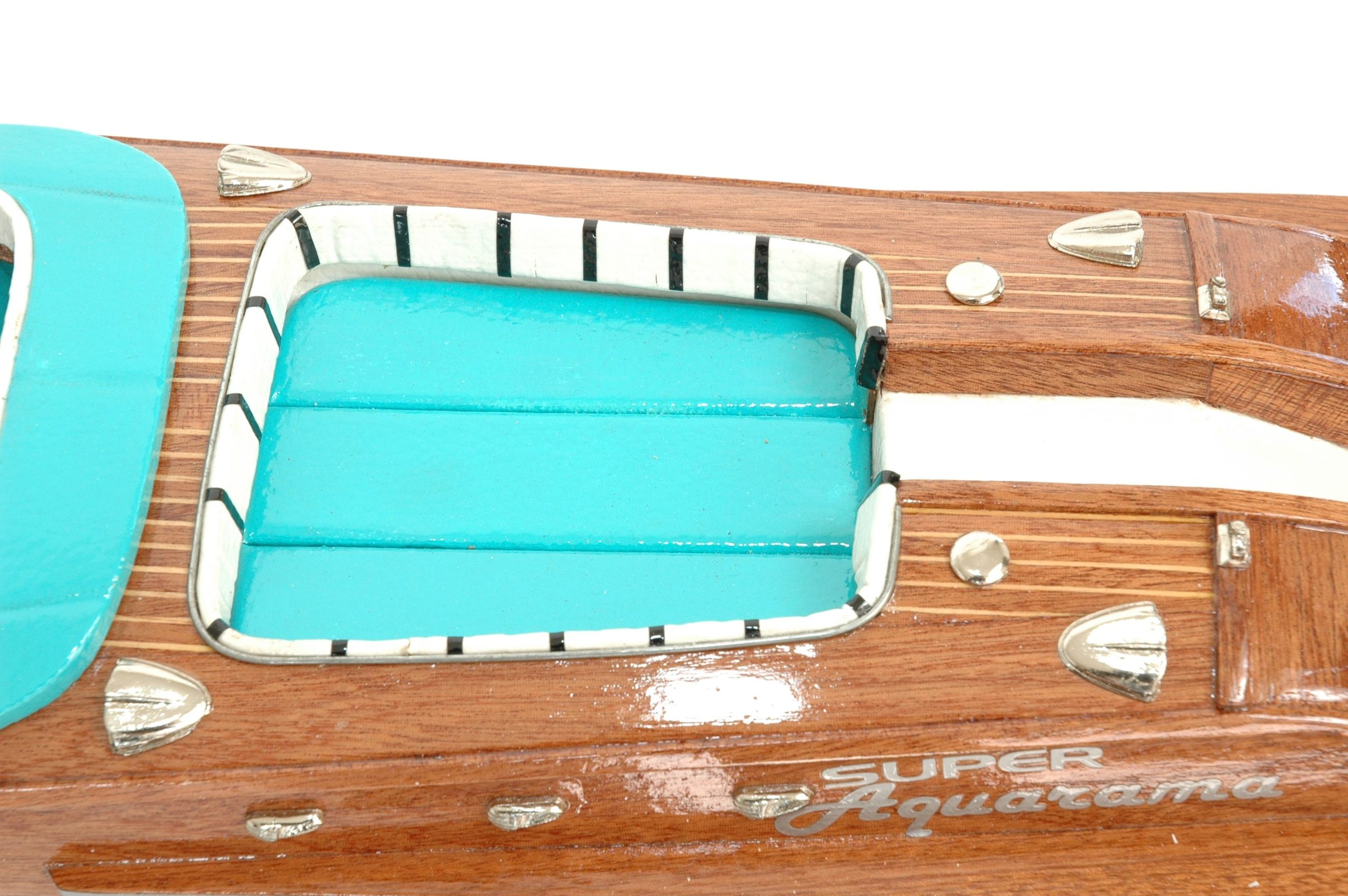 294-8374-Riva-Super-Aquarama-Model-Boat-Superior-Range-scaled