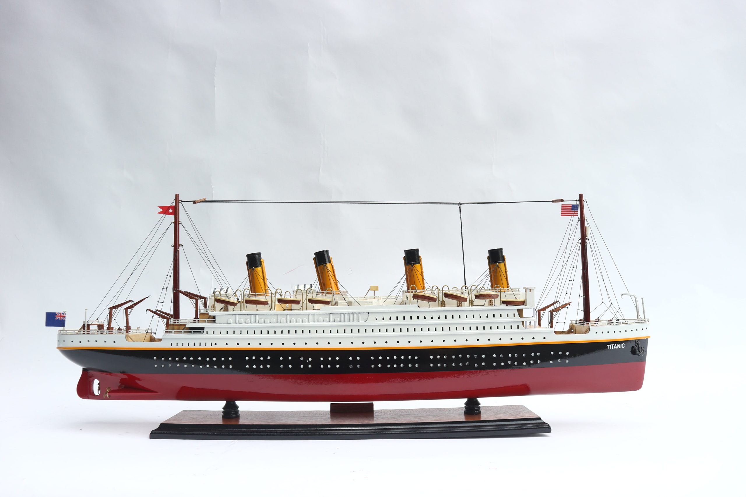 RMS Titanic Painted Display Ship Model - GN