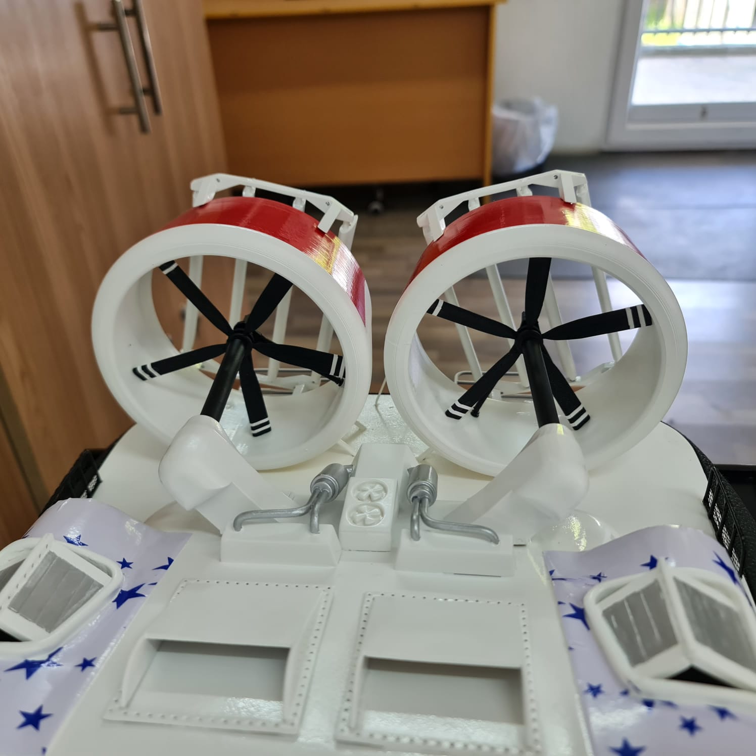Hovercraft-12000-TD-17