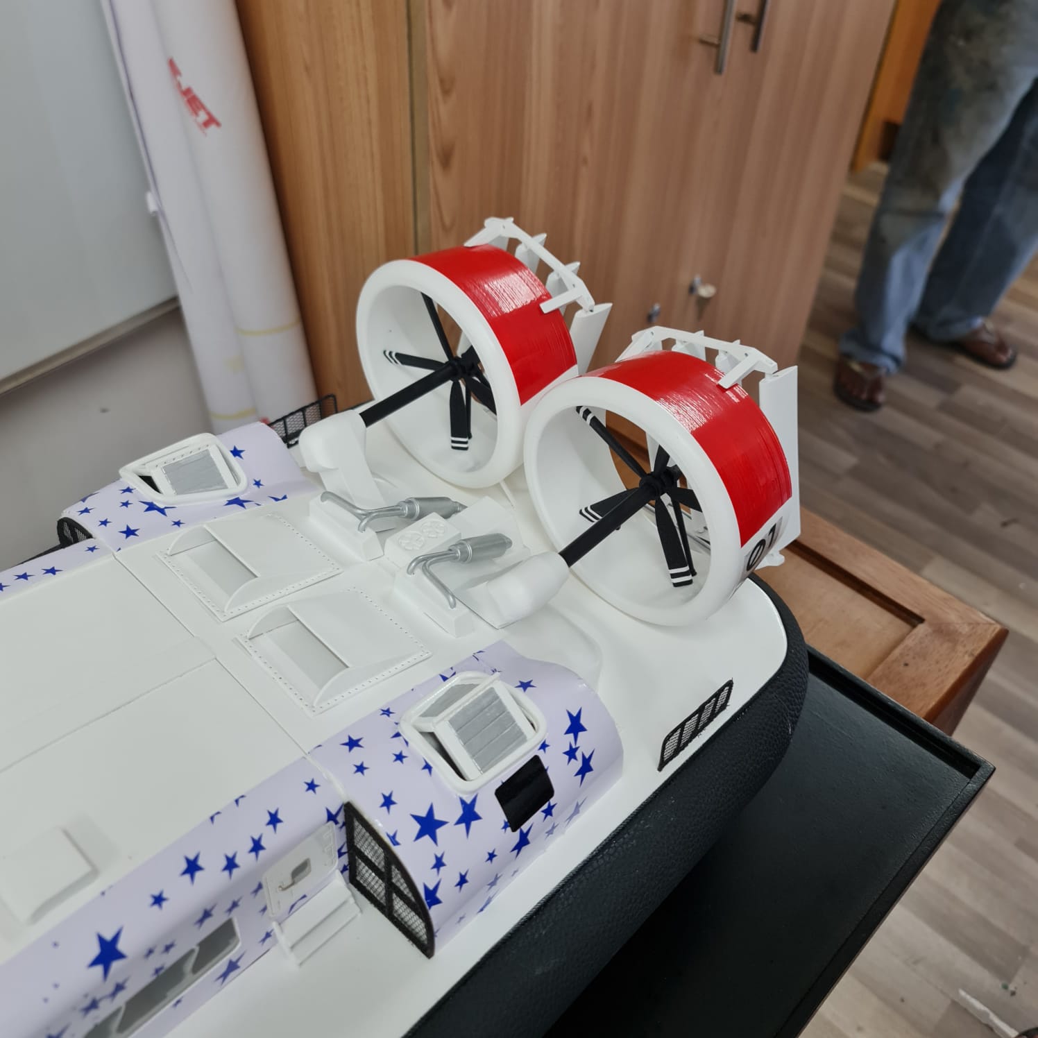 Hovercraft-12000-TD-27