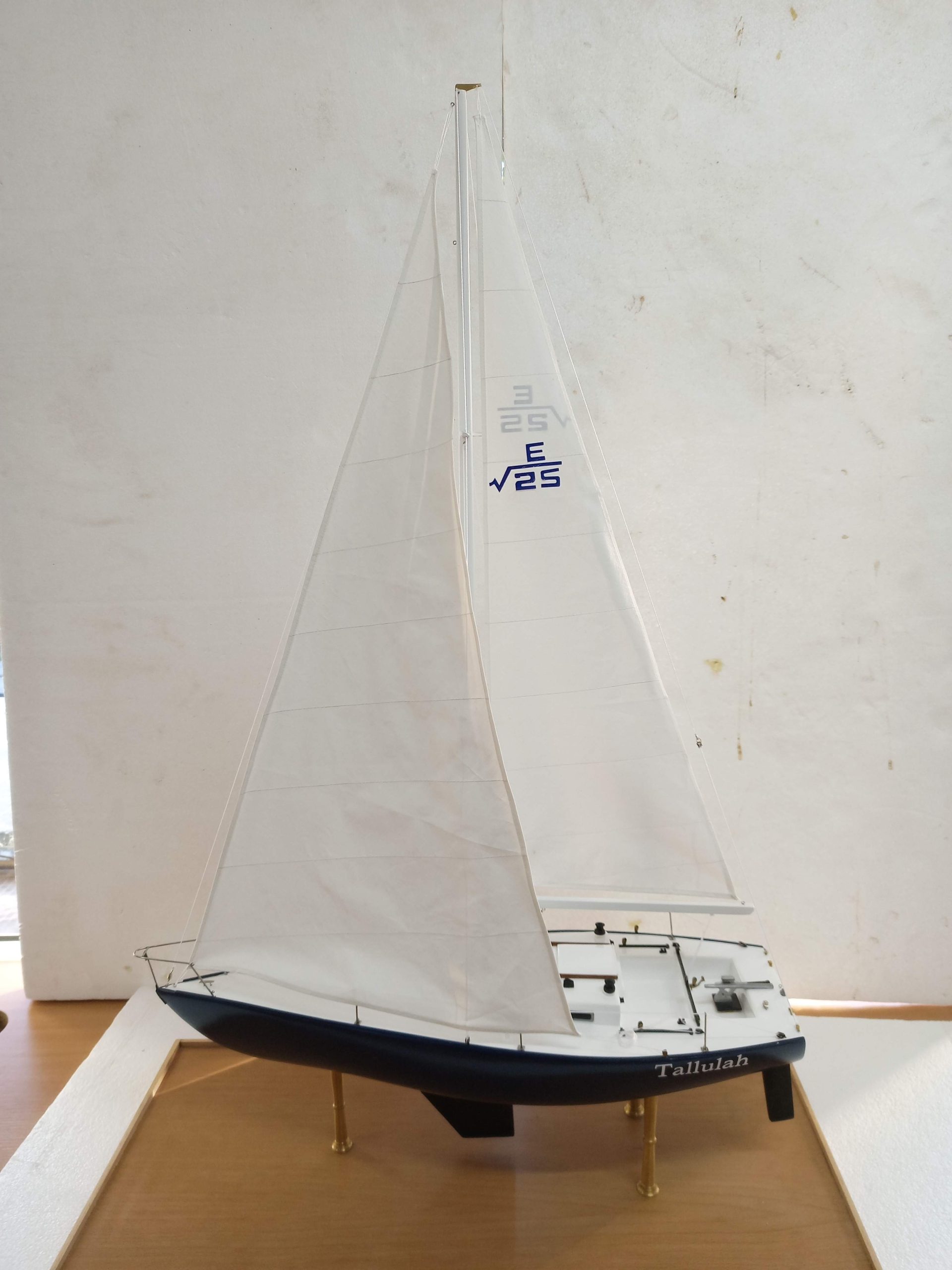 Evelyn 25 Display Ship Model - Premier Ship Models