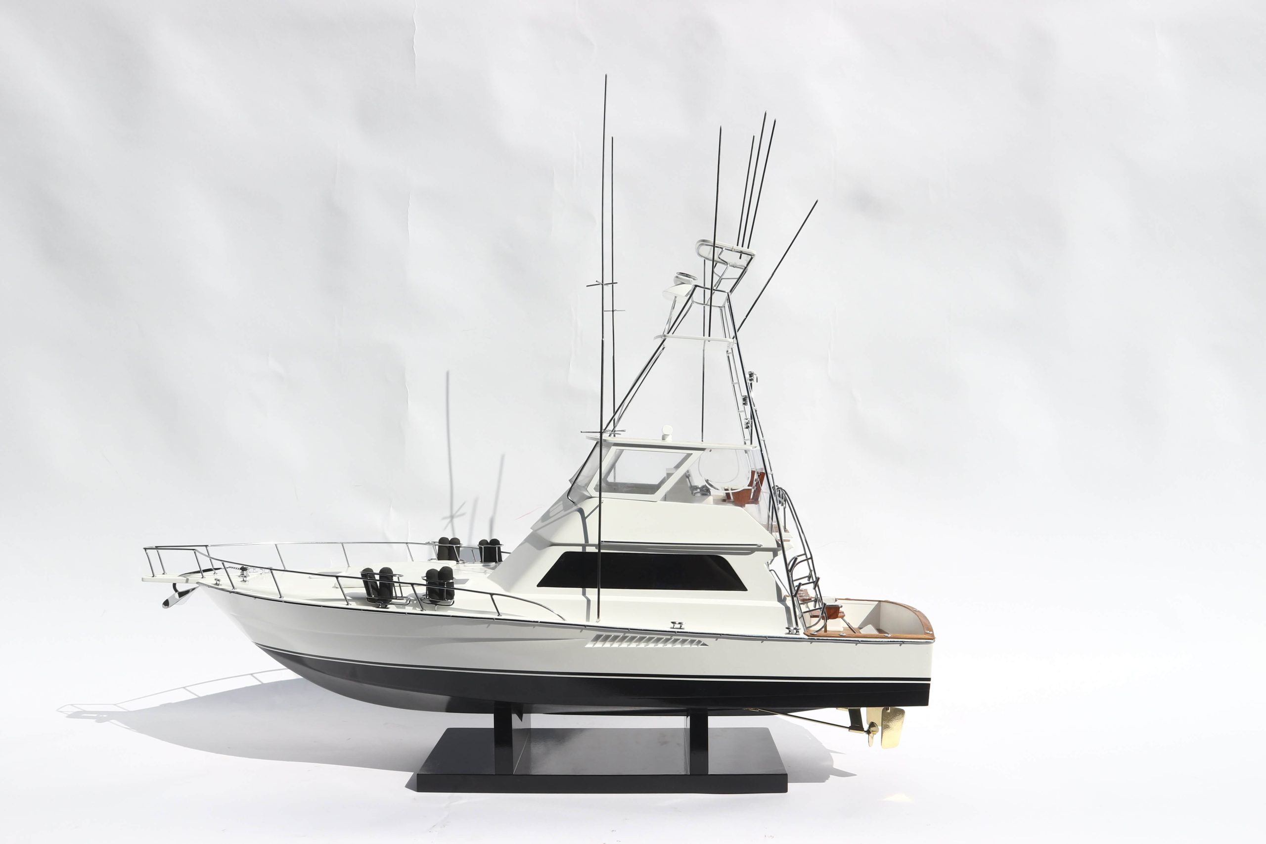 Viking 47 Display Ship Model - GN