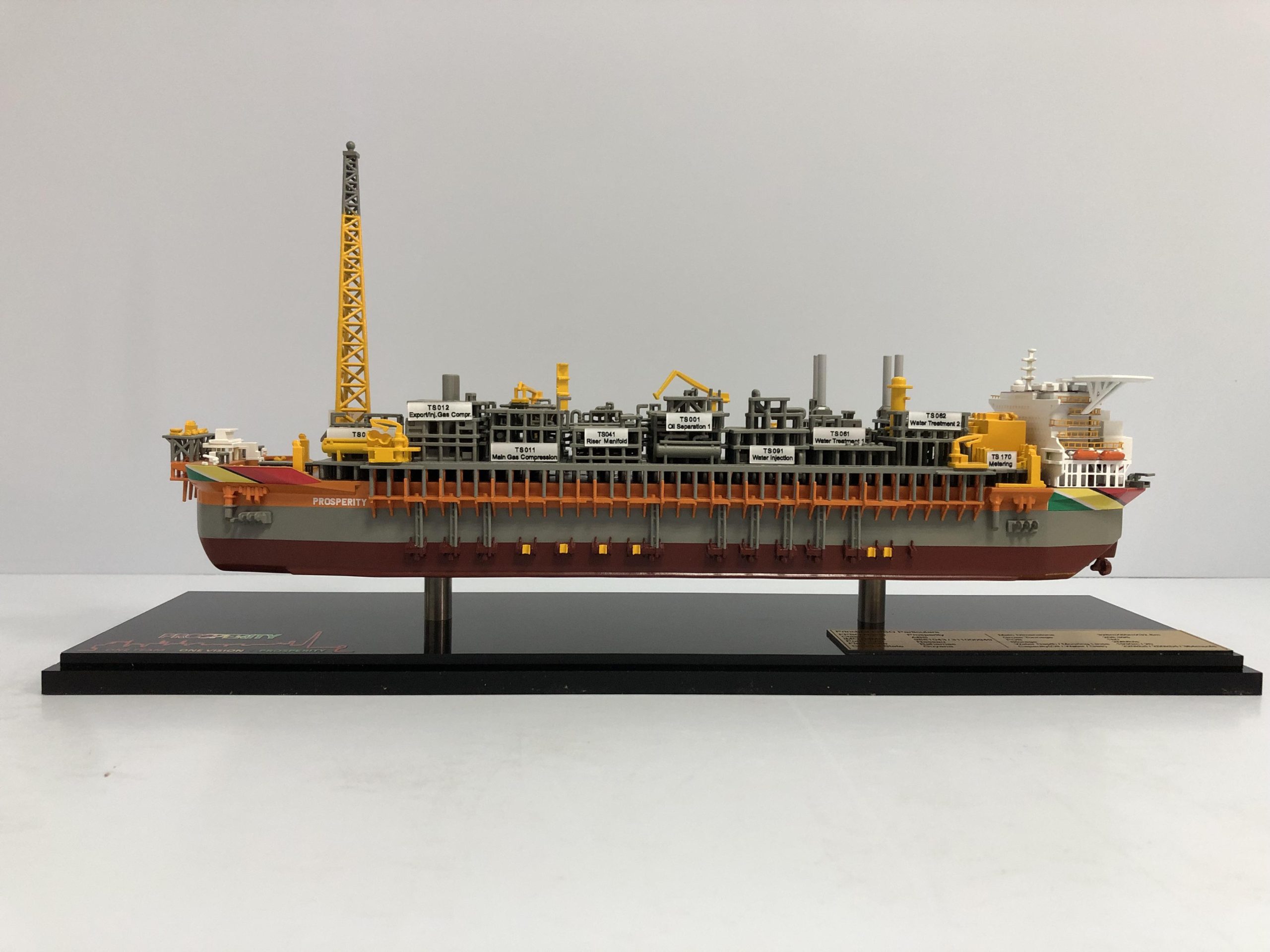 Prosperity Display Ship Model - BM