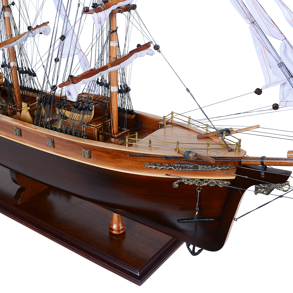 T016-Cutty-Sark-Clipper-Ship-Model-L06