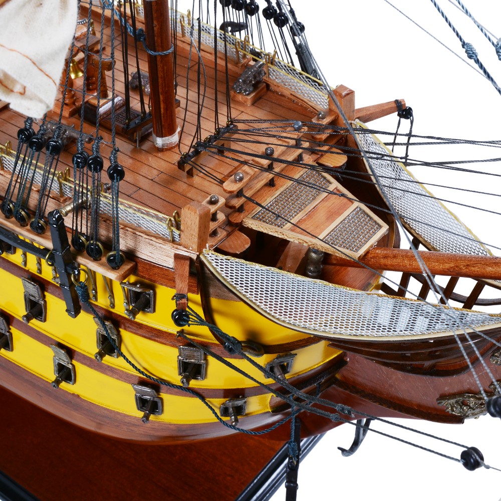 T101-HMS-Victory-Painted-L04